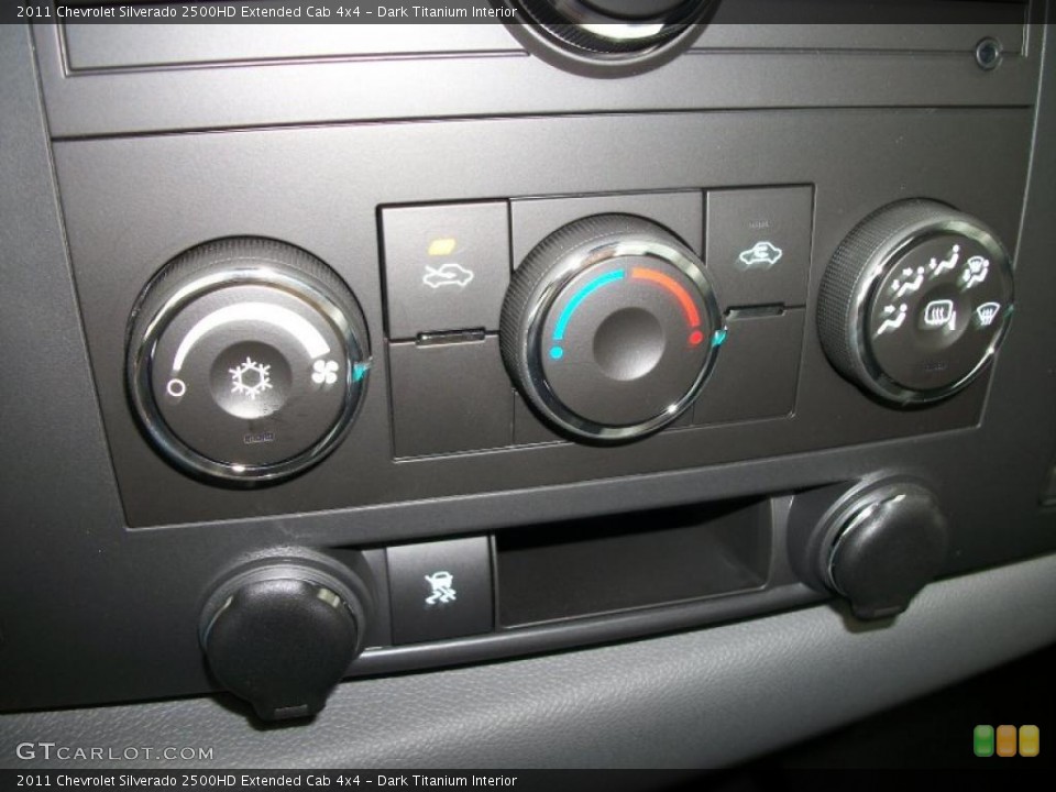 Dark Titanium Interior Controls for the 2011 Chevrolet Silverado 2500HD Extended Cab 4x4 #46497198