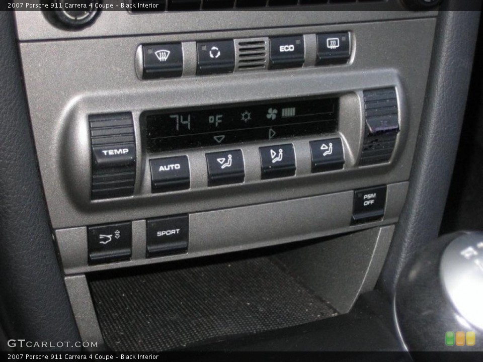 Black Interior Controls for the 2007 Porsche 911 Carrera 4 Coupe #46498143