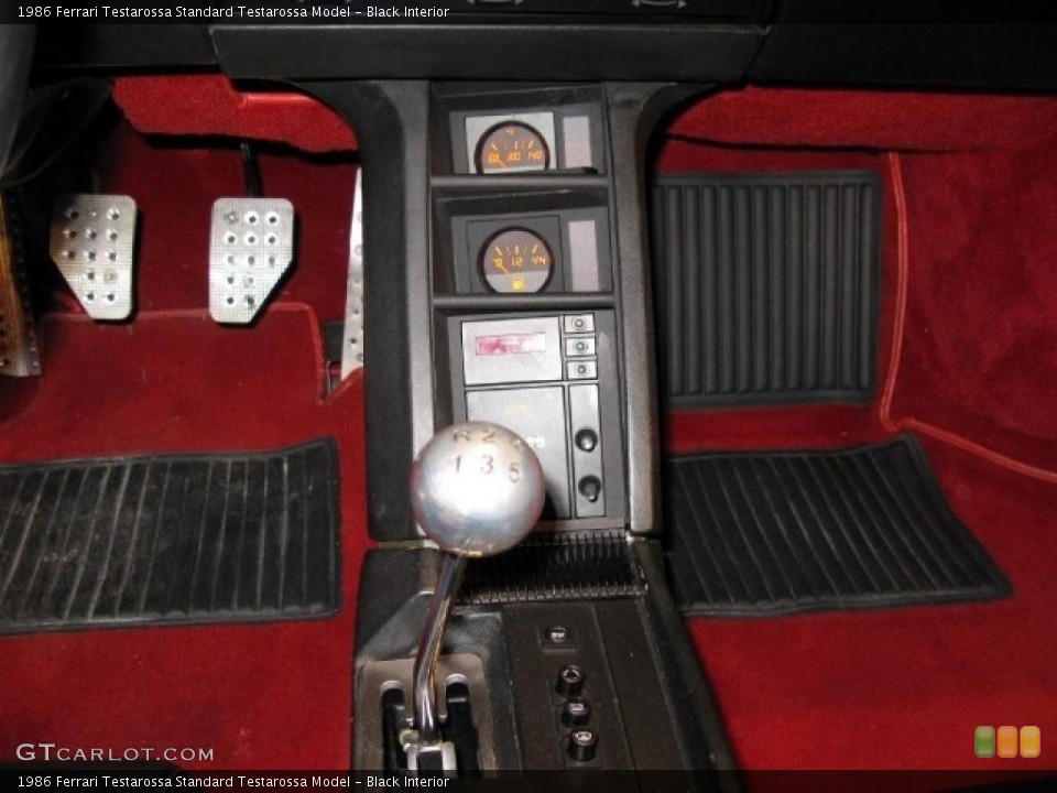 Black Interior Controls for the 1986 Ferrari Testarossa  #46500929