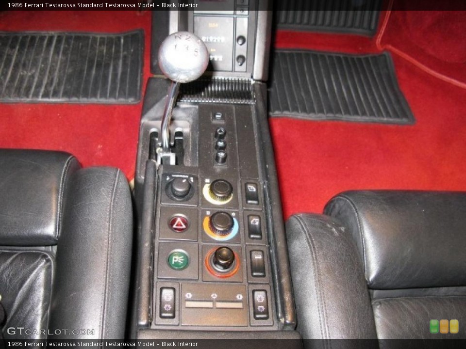Black Interior Controls for the 1986 Ferrari Testarossa  #46500965