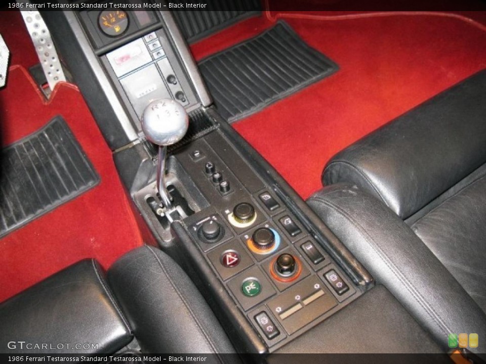 Black Interior Controls for the 1986 Ferrari Testarossa  #46500980