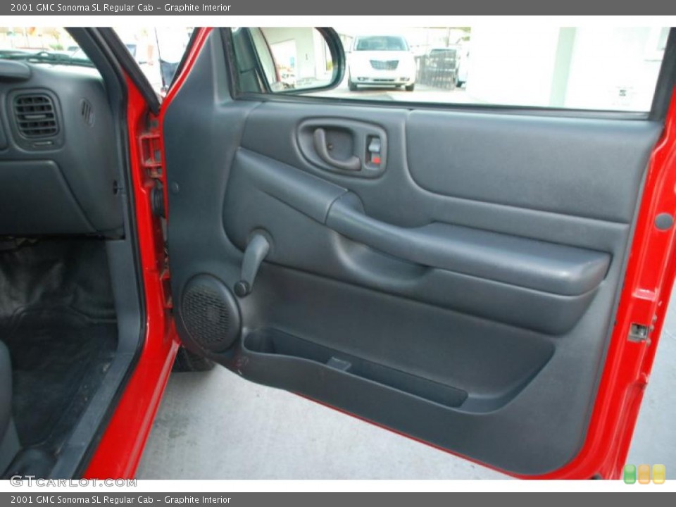 Graphite Interior Door Panel for the 2001 GMC Sonoma SL Regular Cab #46510994