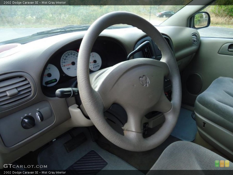 Mist Gray Interior Photo for the 2002 Dodge Caravan SE #46512915