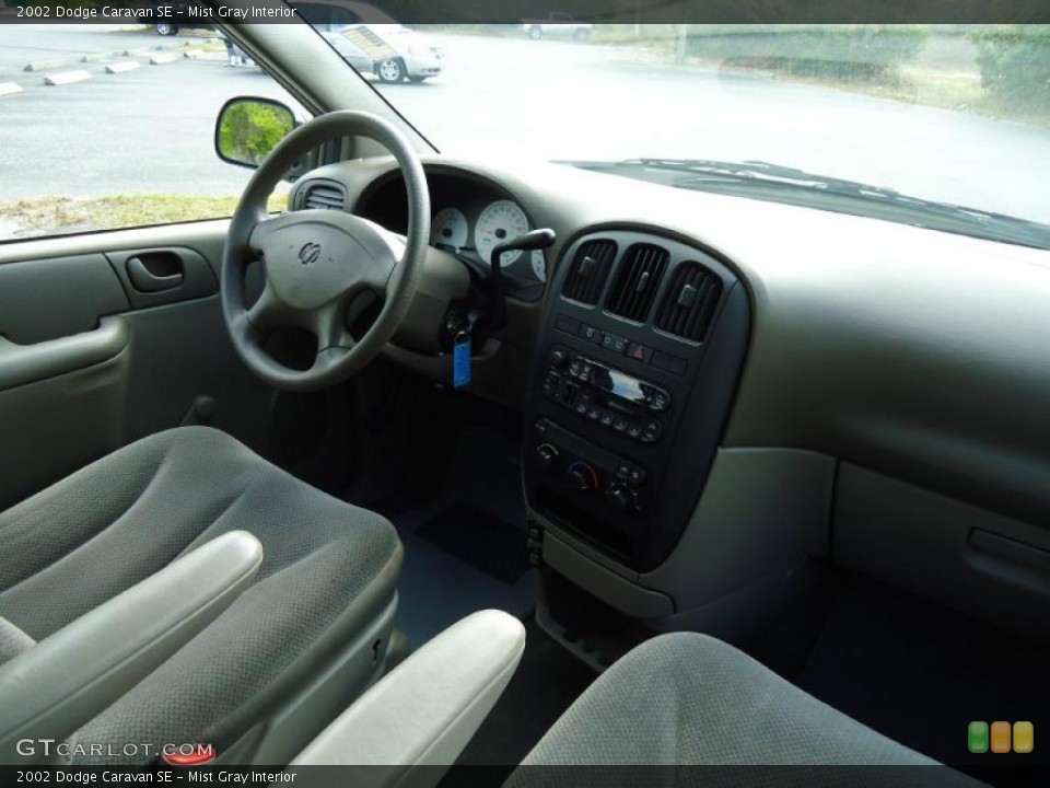 Mist Gray Interior Photo for the 2002 Dodge Caravan SE #46513050