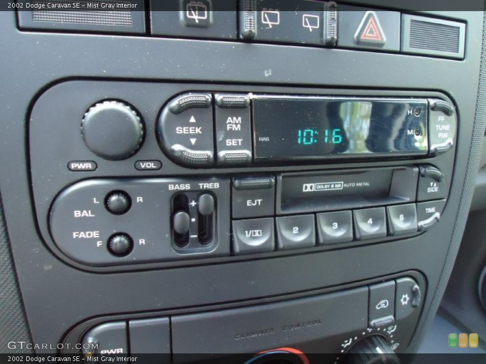Mist Gray Interior Controls for the 2002 Dodge Caravan SE #46513245