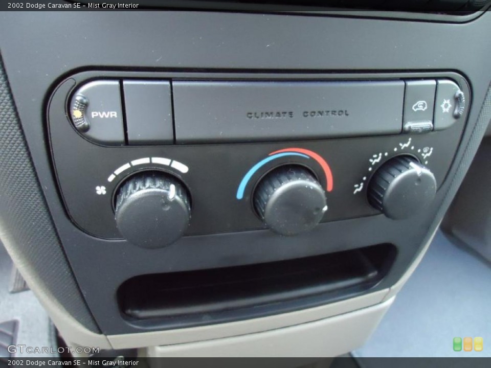 Mist Gray Interior Controls for the 2002 Dodge Caravan SE #46513260