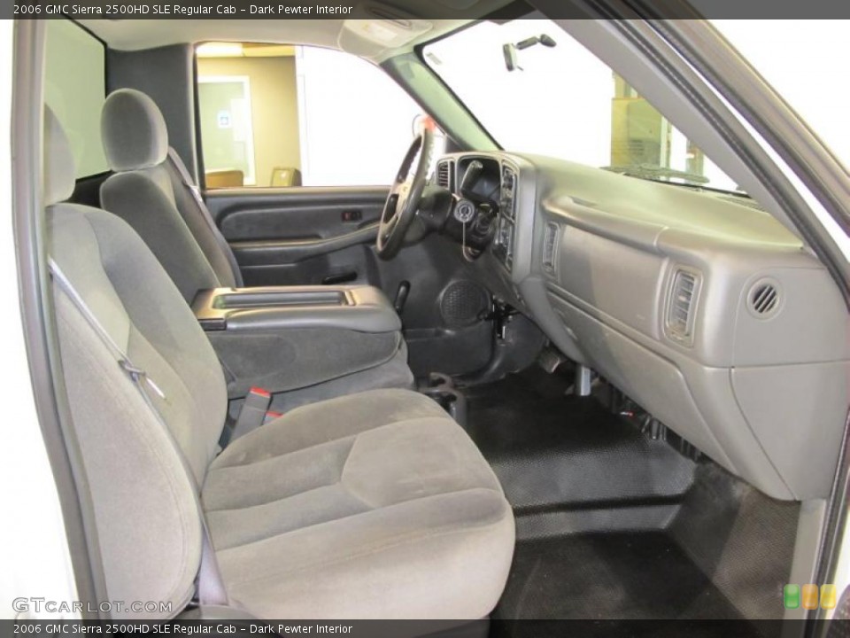 Dark Pewter Interior Photo for the 2006 GMC Sierra 2500HD SLE Regular Cab #46513905