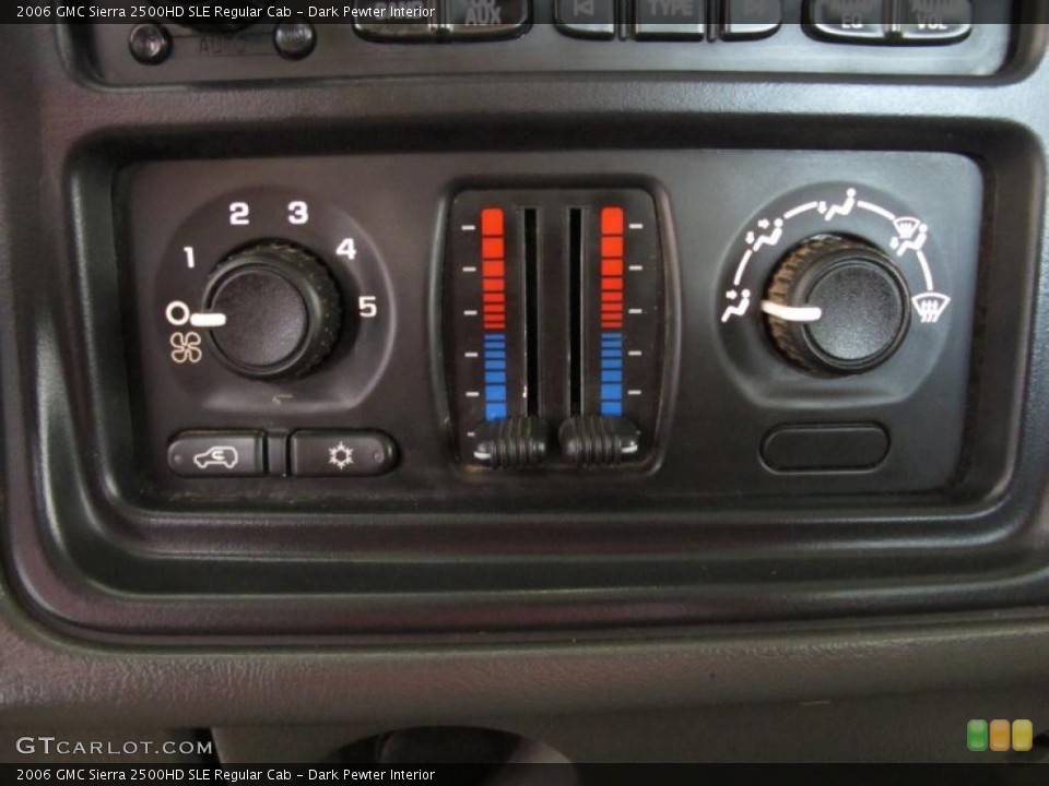 Dark Pewter Interior Controls for the 2006 GMC Sierra 2500HD SLE Regular Cab #46513992
