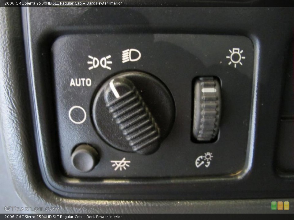 Dark Pewter Interior Controls for the 2006 GMC Sierra 2500HD SLE Regular Cab #46514007