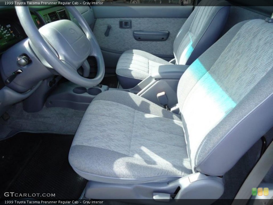 Gray Interior Photo for the 1999 Toyota Tacoma Prerunner Regular Cab #46514394