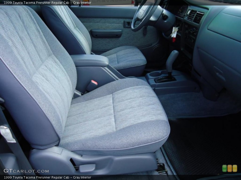 Gray Interior Photo for the 1999 Toyota Tacoma Prerunner Regular Cab #46514505