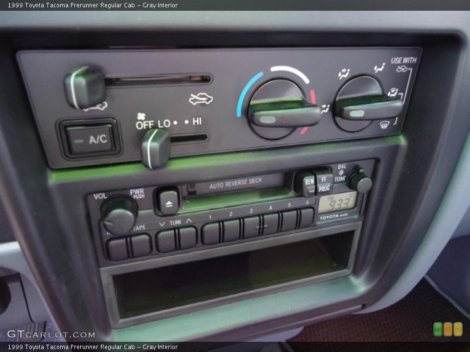 Gray Interior Controls for the 1999 Toyota Tacoma Prerunner Regular Cab #46514691