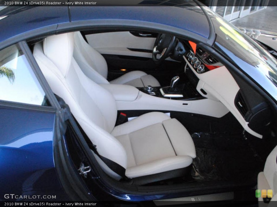 Ivory White Interior Photo for the 2010 BMW Z4 sDrive35i Roadster #46515747