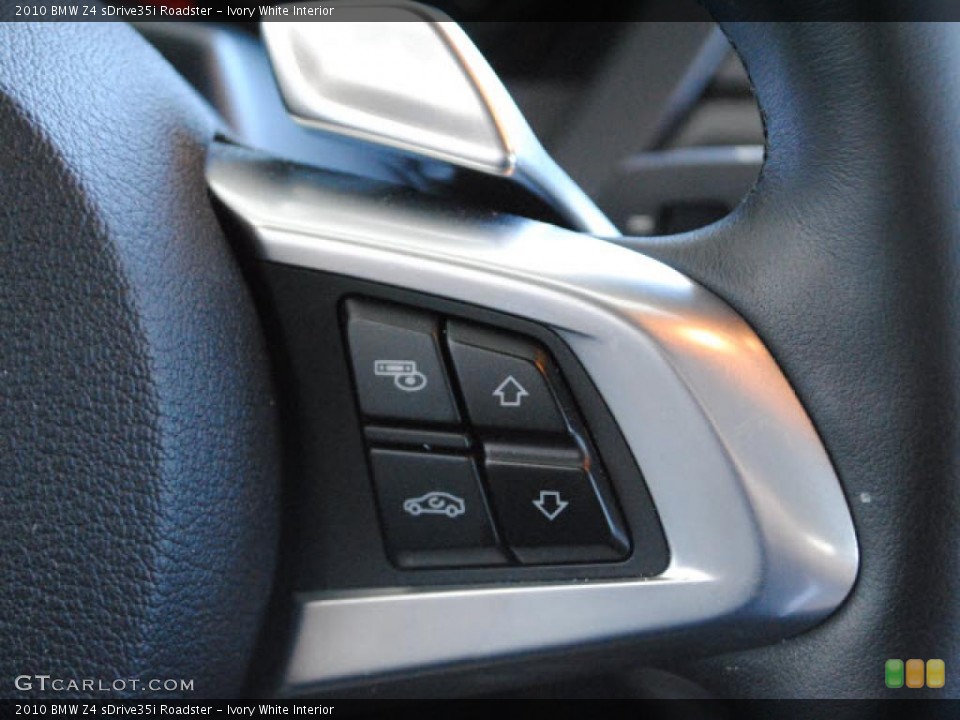 Ivory White Interior Controls for the 2010 BMW Z4 sDrive35i Roadster #46515960