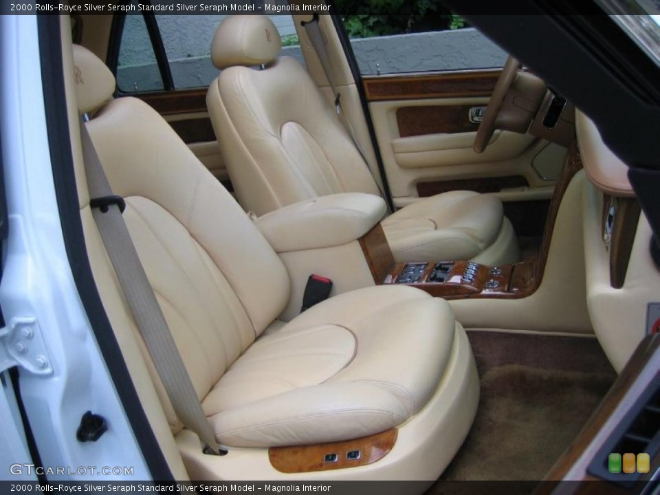 Magnolia Interior Photo for the 2000 Rolls-Royce Silver Seraph  #46516145