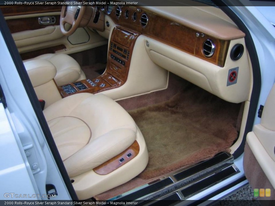 Magnolia 2000 Rolls-Royce Silver Seraph Interiors