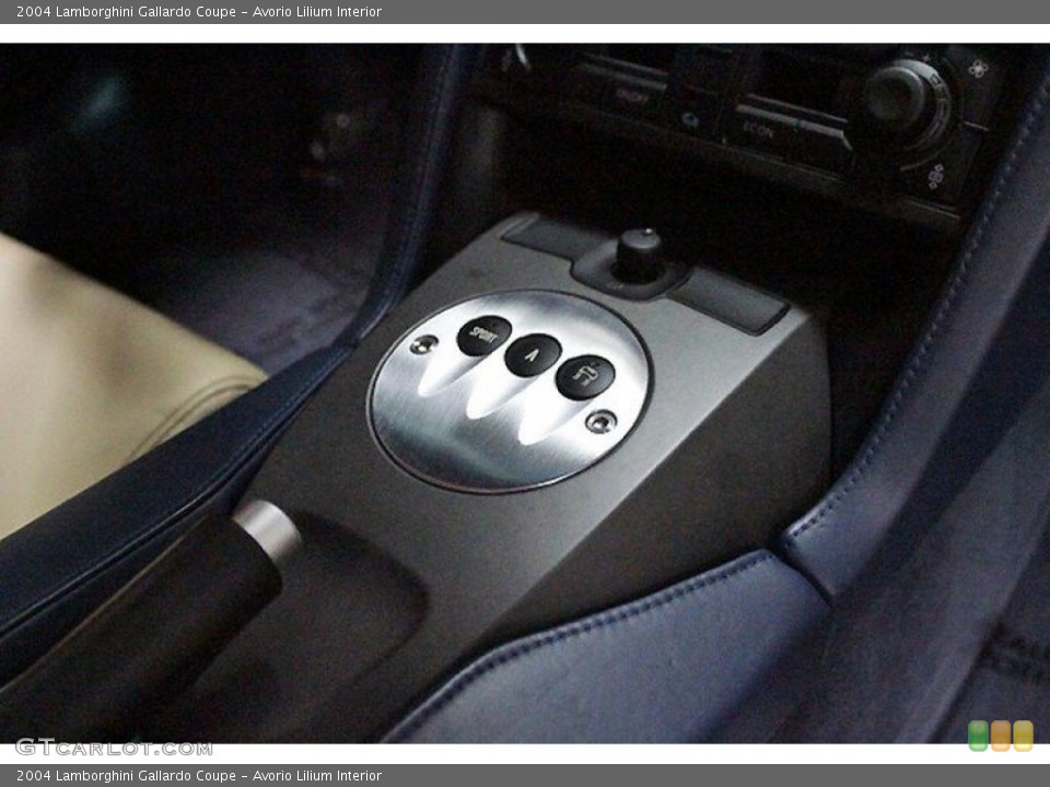 Avorio Lilium Interior Transmission for the 2004 Lamborghini Gallardo Coupe #46516800