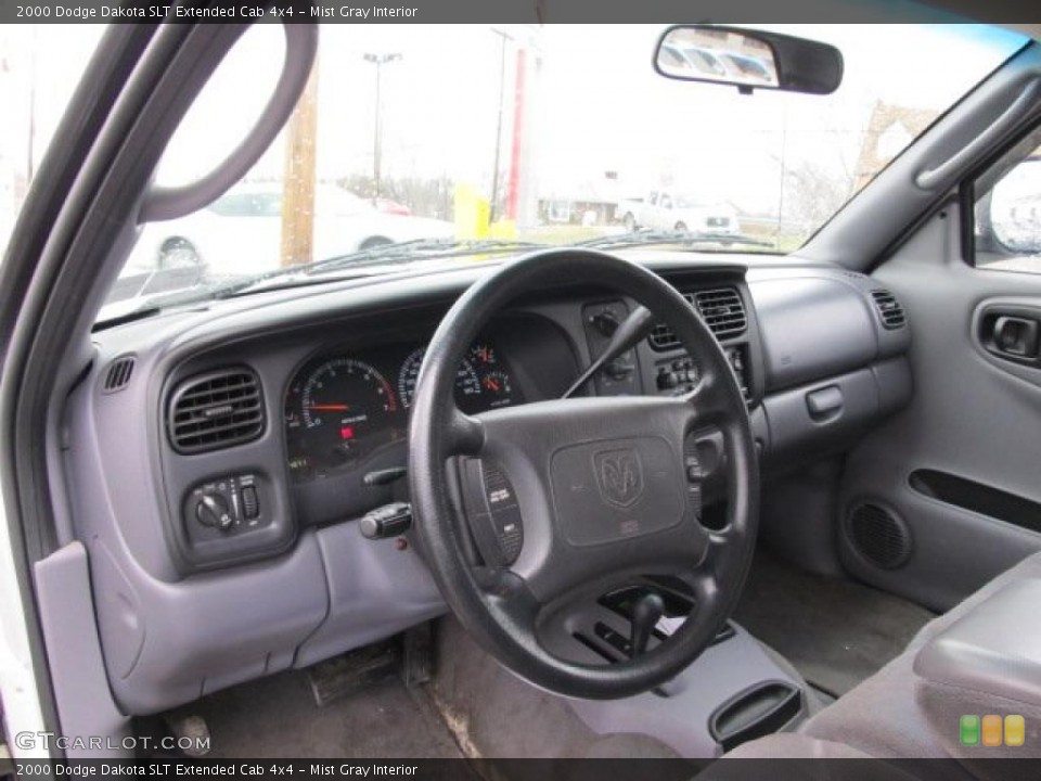 Mist Gray Interior Photo for the 2000 Dodge Dakota SLT Extended Cab 4x4 #46517262