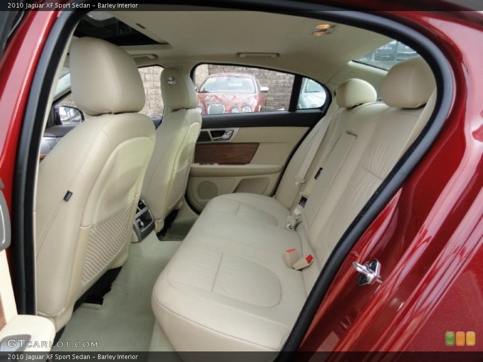 Barley Interior Photo for the 2010 Jaguar XF Sport Sedan #46517319