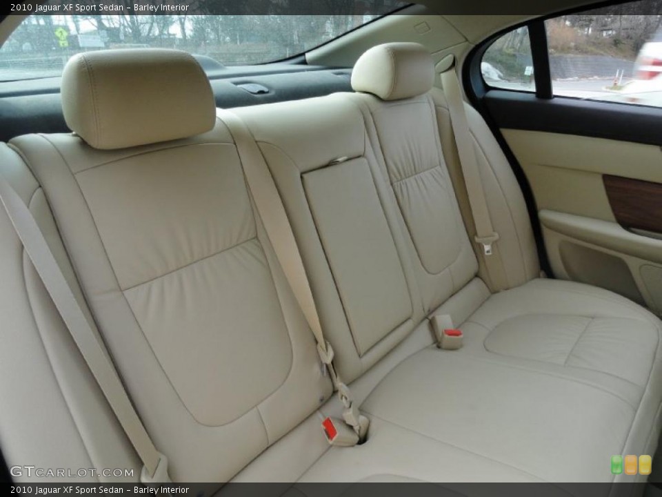 Barley Interior Photo for the 2010 Jaguar XF Sport Sedan #46517352