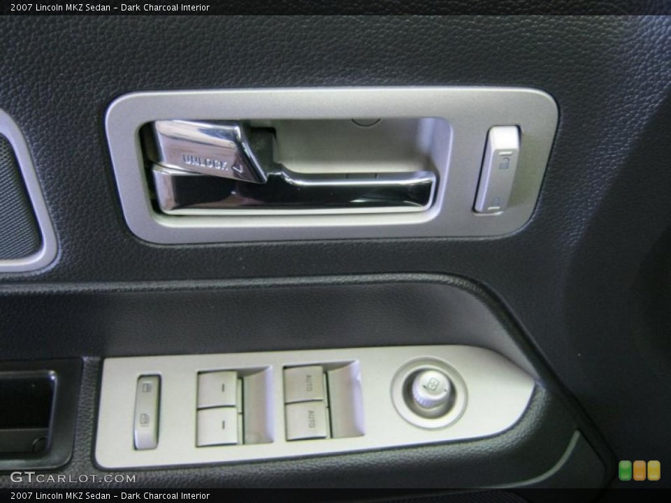 Dark Charcoal Interior Controls for the 2007 Lincoln MKZ Sedan #46523712