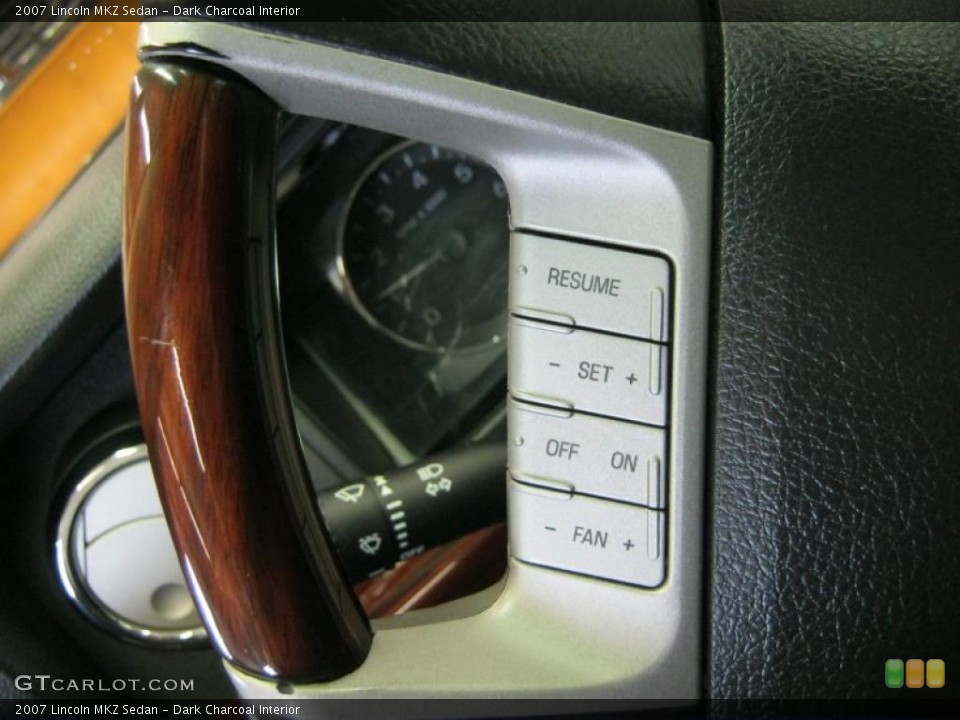 Dark Charcoal Interior Controls for the 2007 Lincoln MKZ Sedan #46523742