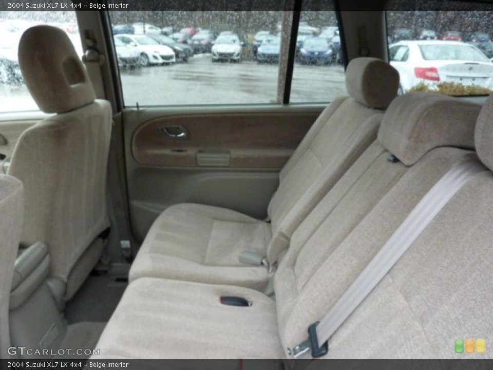 Beige Interior Photo for the 2004 Suzuki XL7 LX 4x4 #46530000