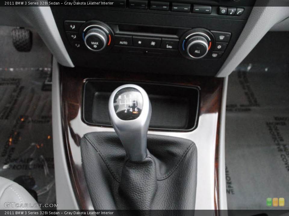 Gray Dakota Leather Interior Transmission for the 2011 BMW 3 Series 328i Sedan #46533459