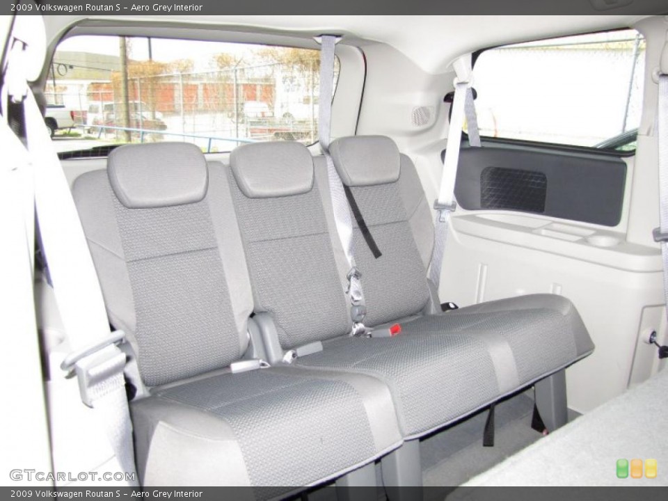 Aero Grey Interior Photo for the 2009 Volkswagen Routan S #46533510