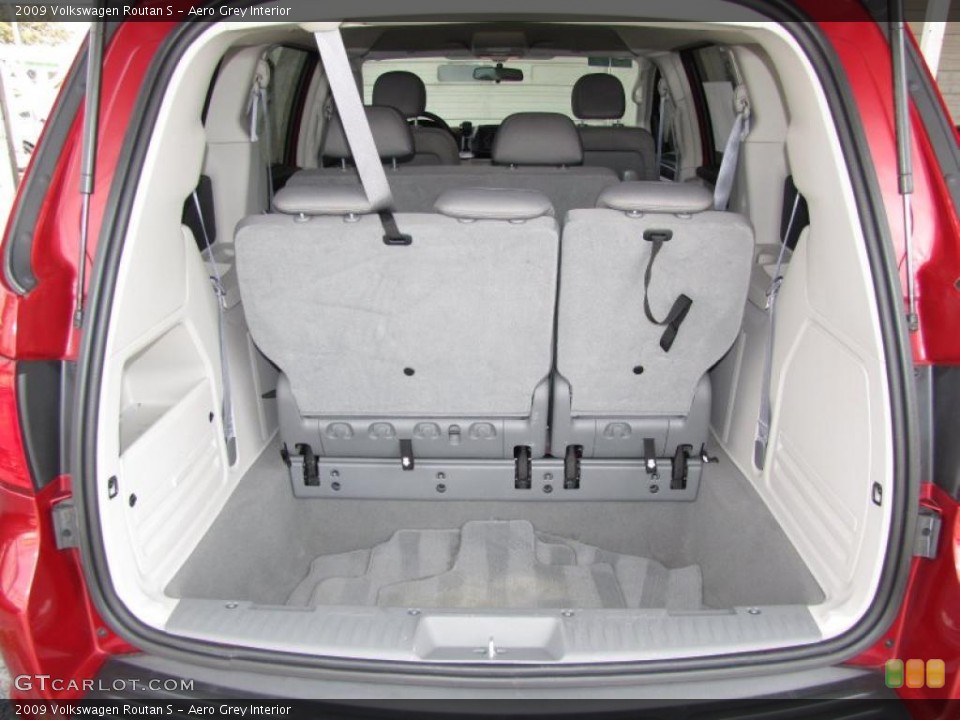 Aero Grey Interior Trunk for the 2009 Volkswagen Routan S #46533555