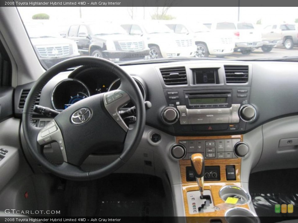 Ash Gray Interior Dashboard for the 2008 Toyota Highlander Hybrid Limited 4WD #46544364