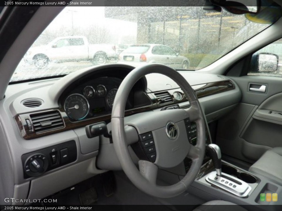 Shale Interior Photo for the 2005 Mercury Montego Luxury AWD #46546922