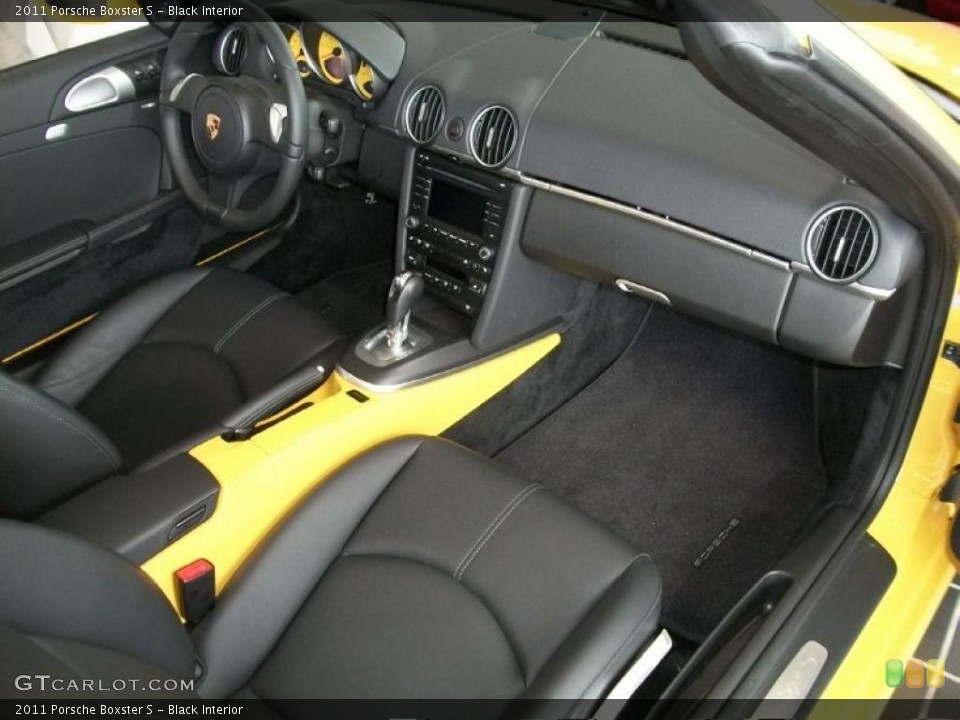 Black Interior Dashboard for the 2011 Porsche Boxster S #46547489
