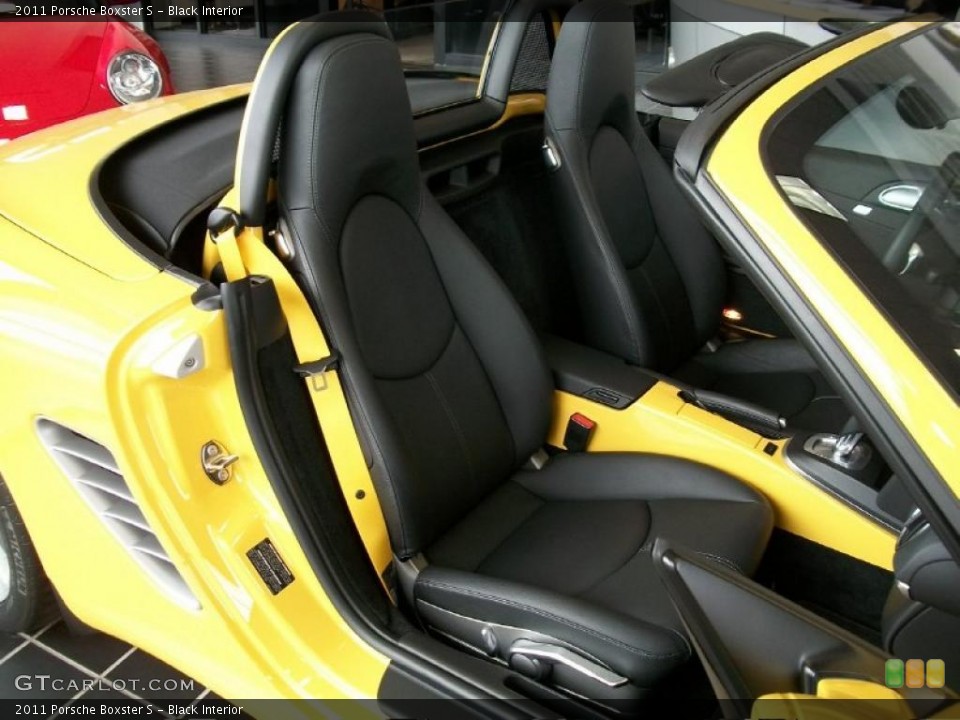 Black Interior Photo for the 2011 Porsche Boxster S #46547525