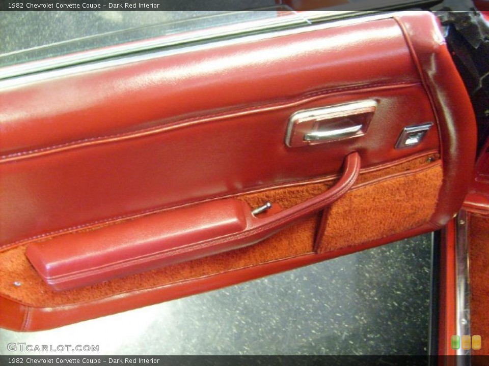 Dark Red Interior Door Panel for the 1982 Chevrolet Corvette Coupe #46549106