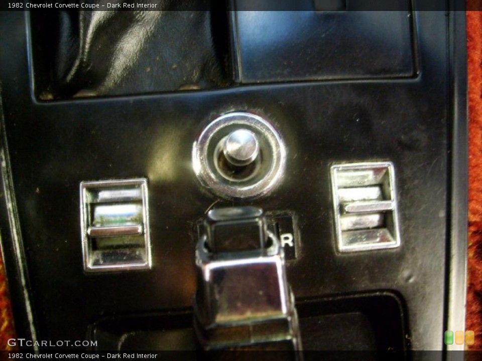 Dark Red Interior Controls for the 1982 Chevrolet Corvette Coupe #46549160