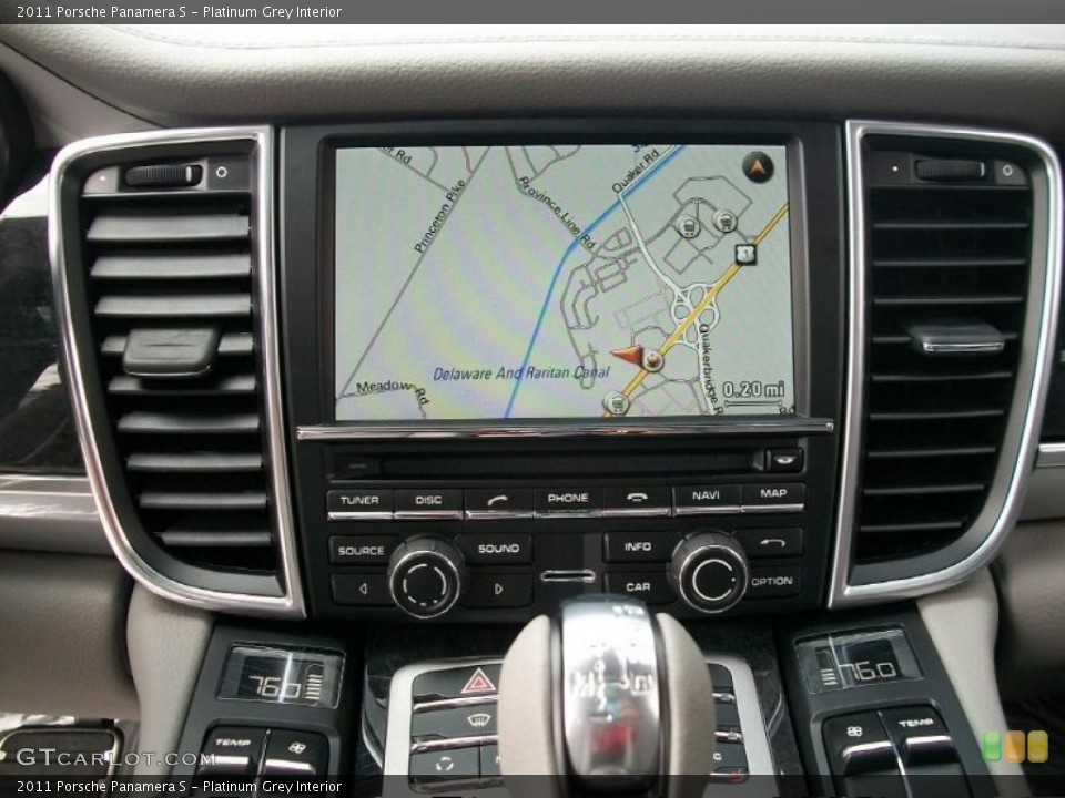 Platinum Grey Interior Navigation for the 2011 Porsche Panamera S #46550546