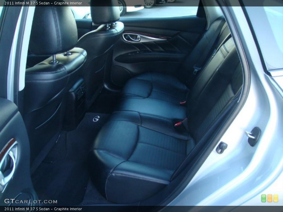 Graphite Interior Photo for the 2011 Infiniti M 37 S Sedan #46550672