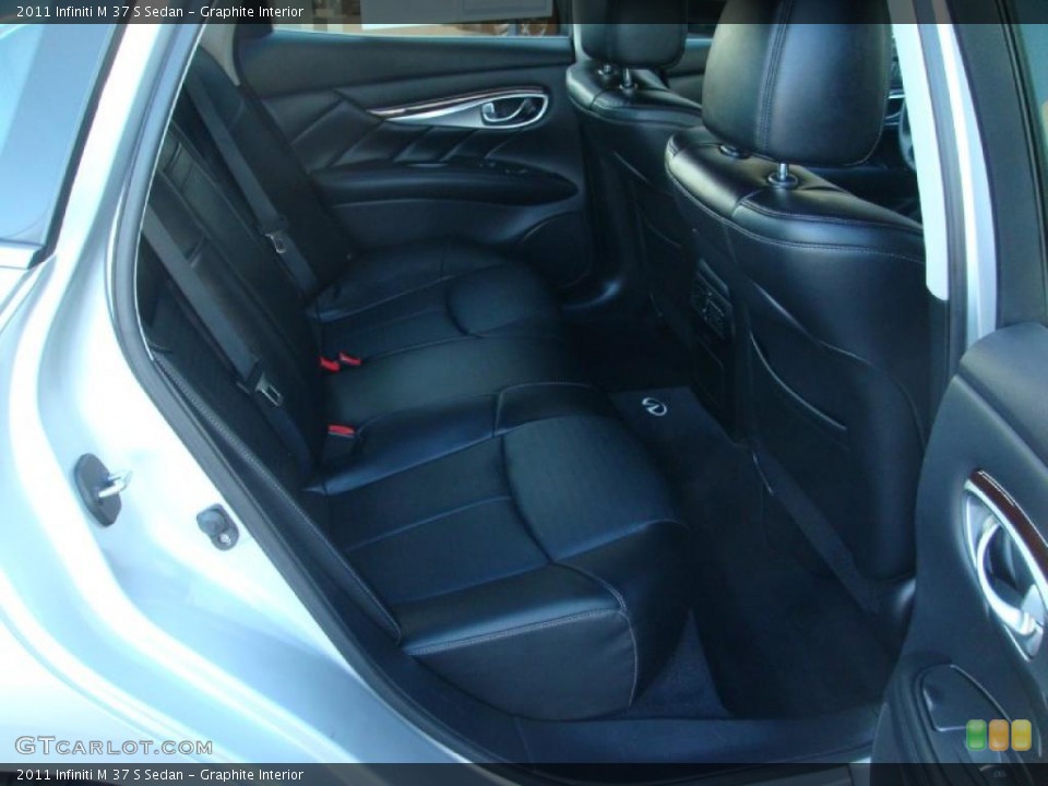 Graphite Interior Photo for the 2011 Infiniti M 37 S Sedan #46550720
