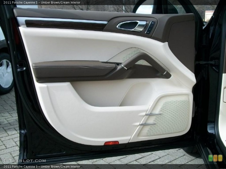 Umber Brown/Cream Interior Door Panel for the 2011 Porsche Cayenne S #46550855