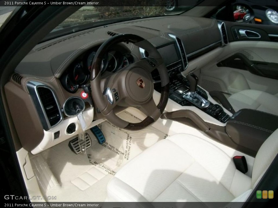 Umber Brown/Cream Interior Photo for the 2011 Porsche Cayenne S #46550882
