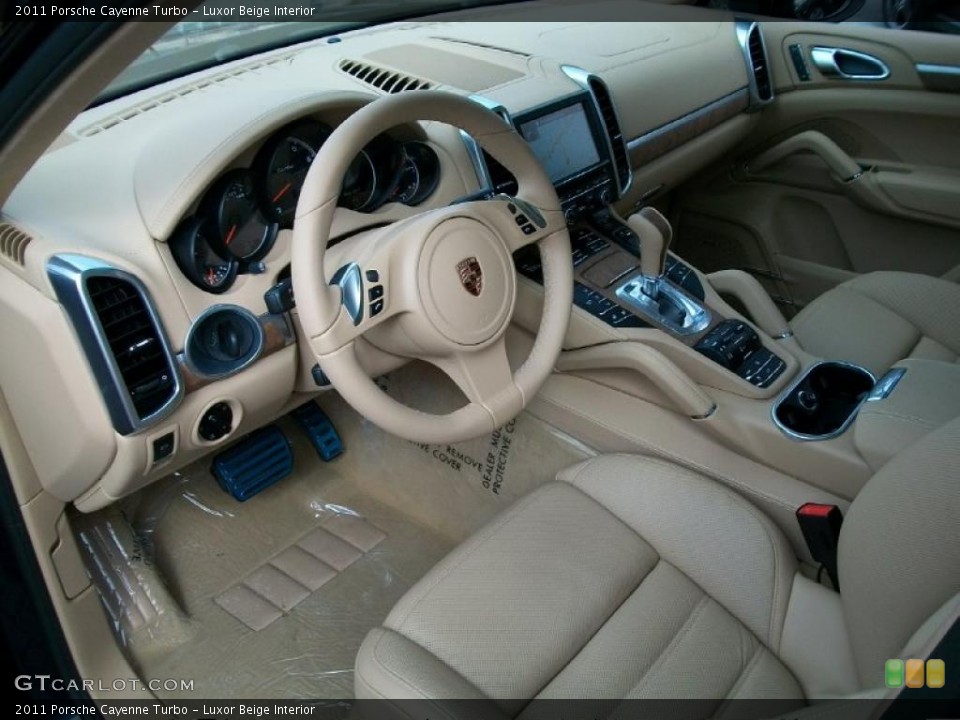 Luxor Beige Interior Prime Interior for the 2011 Porsche Cayenne Turbo #46551536