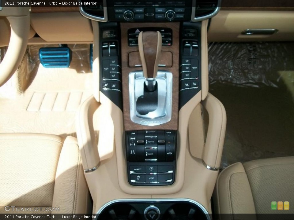 Luxor Beige Interior Transmission for the 2011 Porsche Cayenne Turbo #46551683