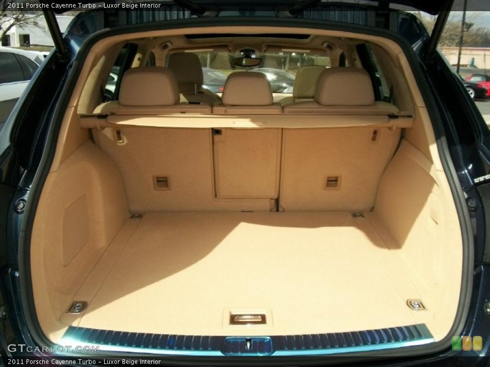 Luxor Beige Interior Trunk for the 2011 Porsche Cayenne Turbo #46551704