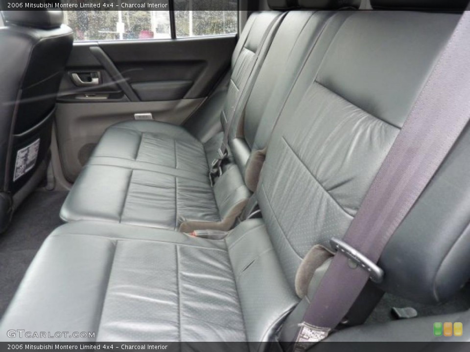 Charcoal 2006 Mitsubishi Montero Interiors