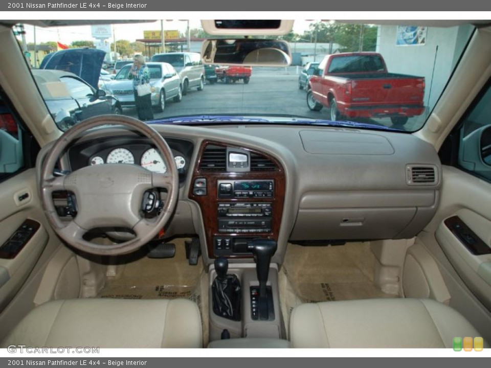 Beige Interior Dashboard for the 2001 Nissan Pathfinder LE 4x4 #46557206
