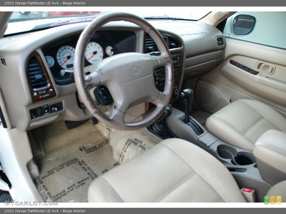 Beige Interior Photo for the 2001 Nissan Pathfinder LE 4x4 #46557215