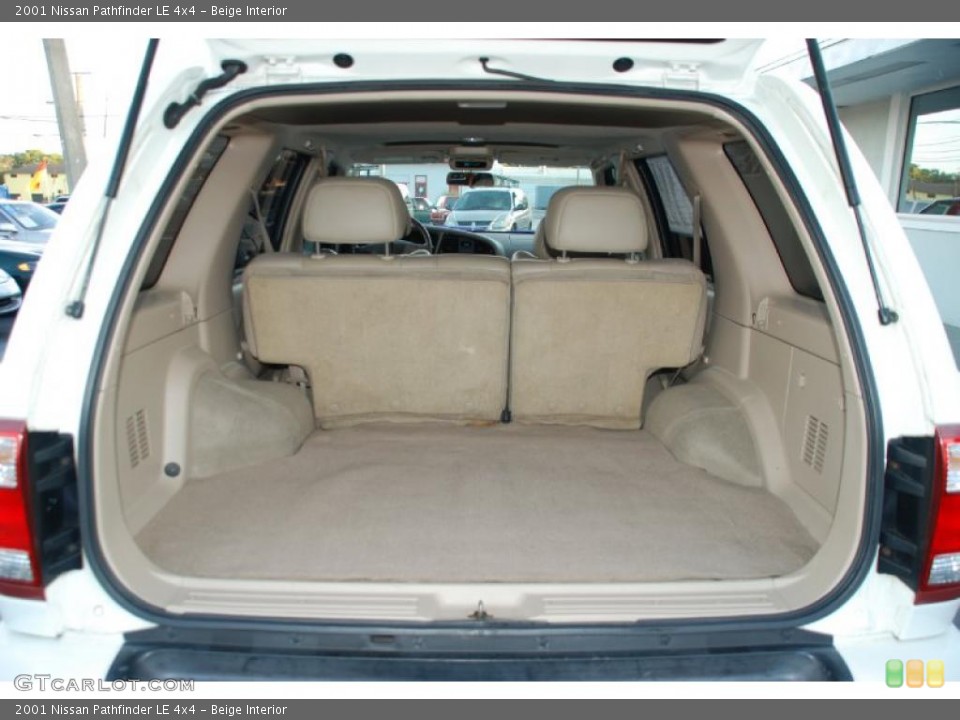 Beige Interior Trunk for the 2001 Nissan Pathfinder LE 4x4 #46557348