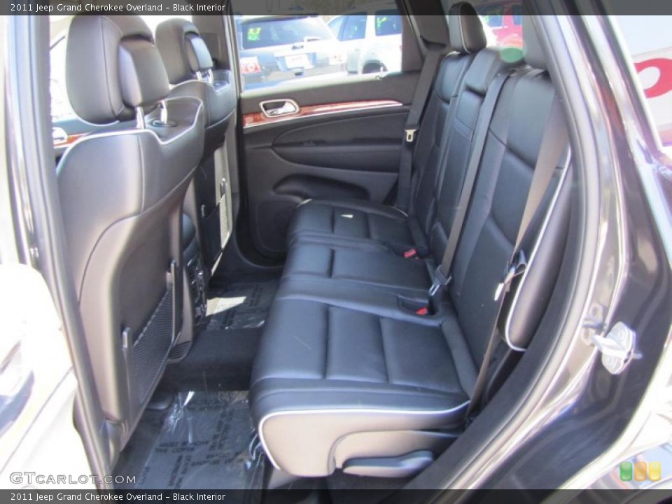 Black Interior Photo for the 2011 Jeep Grand Cherokee Overland #46557552