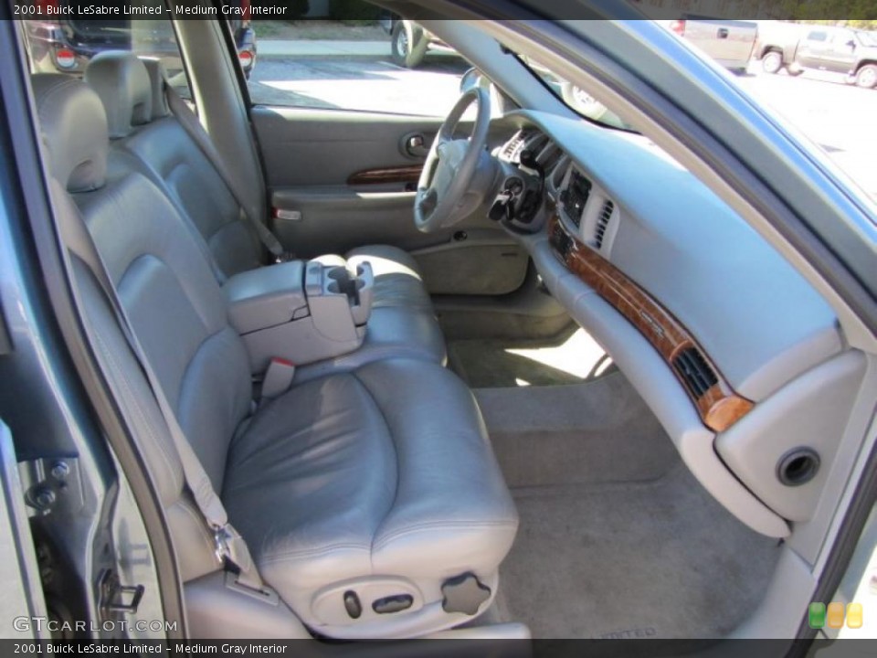 Medium Gray Interior Photo for the 2001 Buick LeSabre Limited #46558194